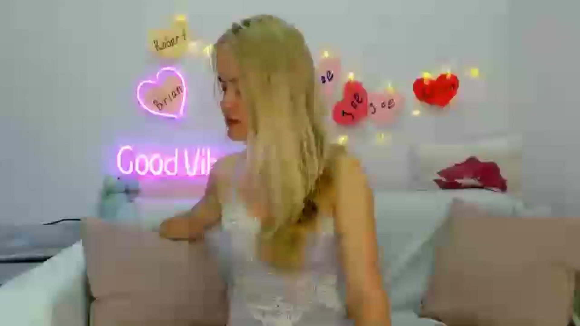 Gallery image thumbnail from Angel_Kristy's myfreecams stream on, 08/23/2024, 01:33 image 11 of 20