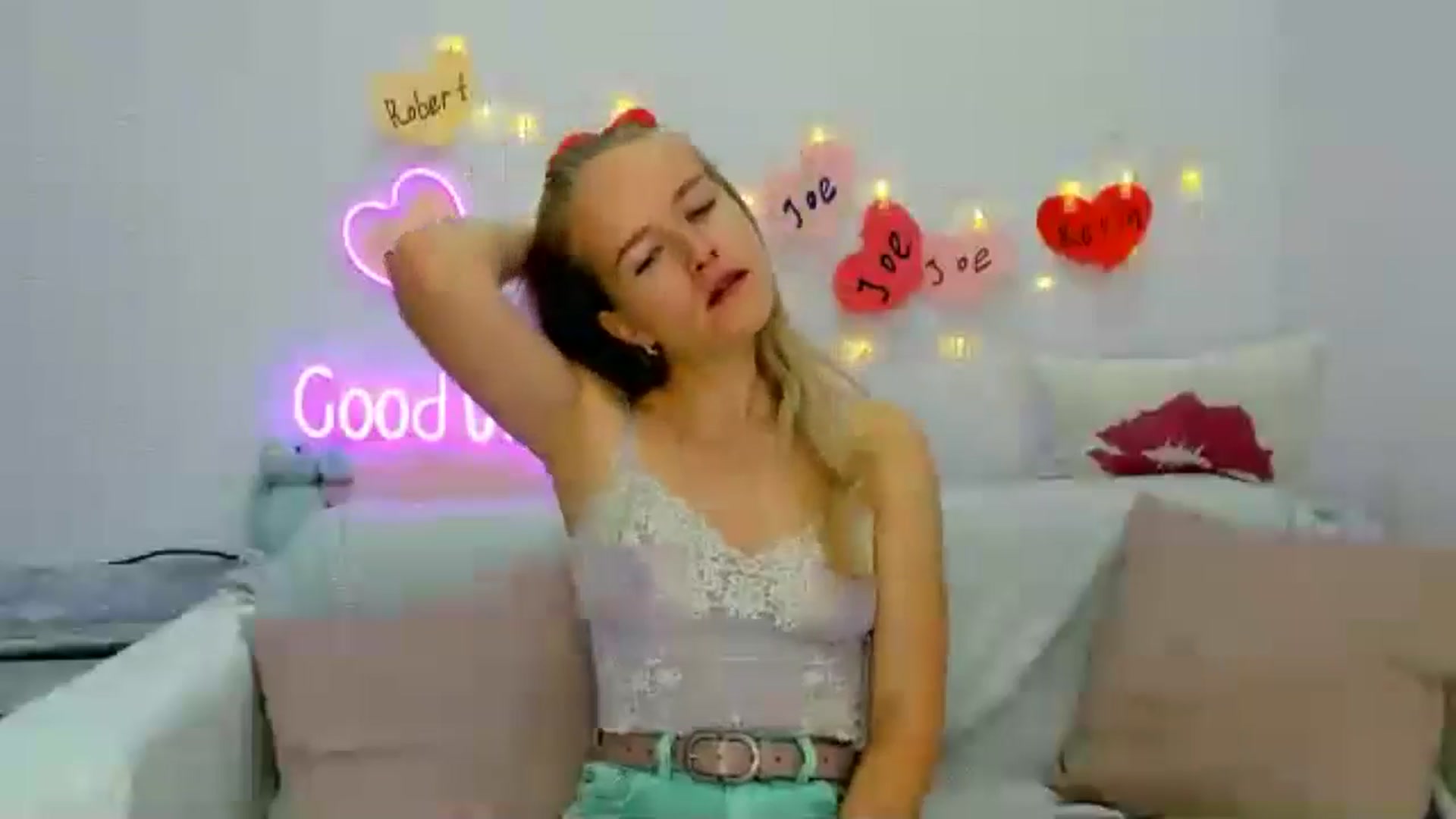 Gallery image thumbnail from Angel_Kristy's myfreecams stream on, 08/23/2024, 01:33 image 2 of 20