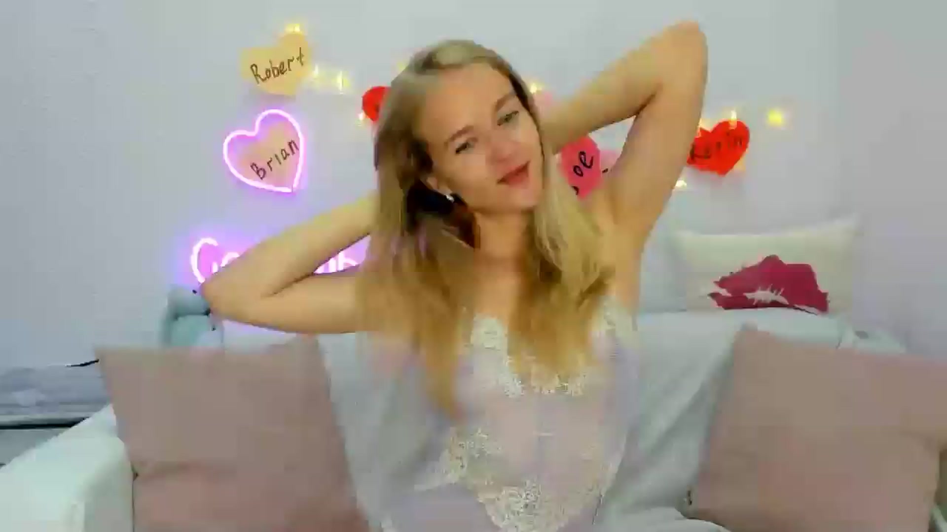 Gallery image thumbnail from Angel_Kristy's myfreecams stream on, 08/23/2024, 01:33 image 16 of 20