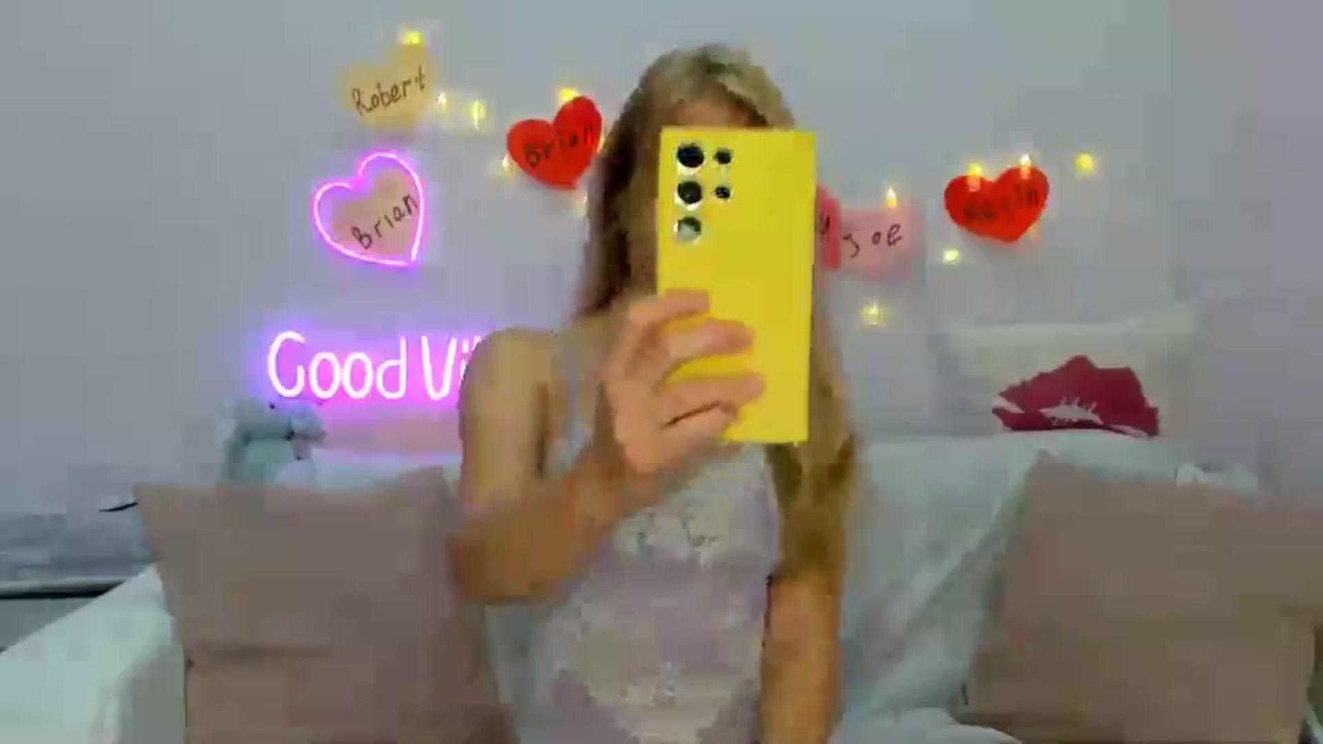 Gallery image thumbnail from Angel_Kristy's myfreecams stream on, 08/23/2024, 01:33 image 17 of 20