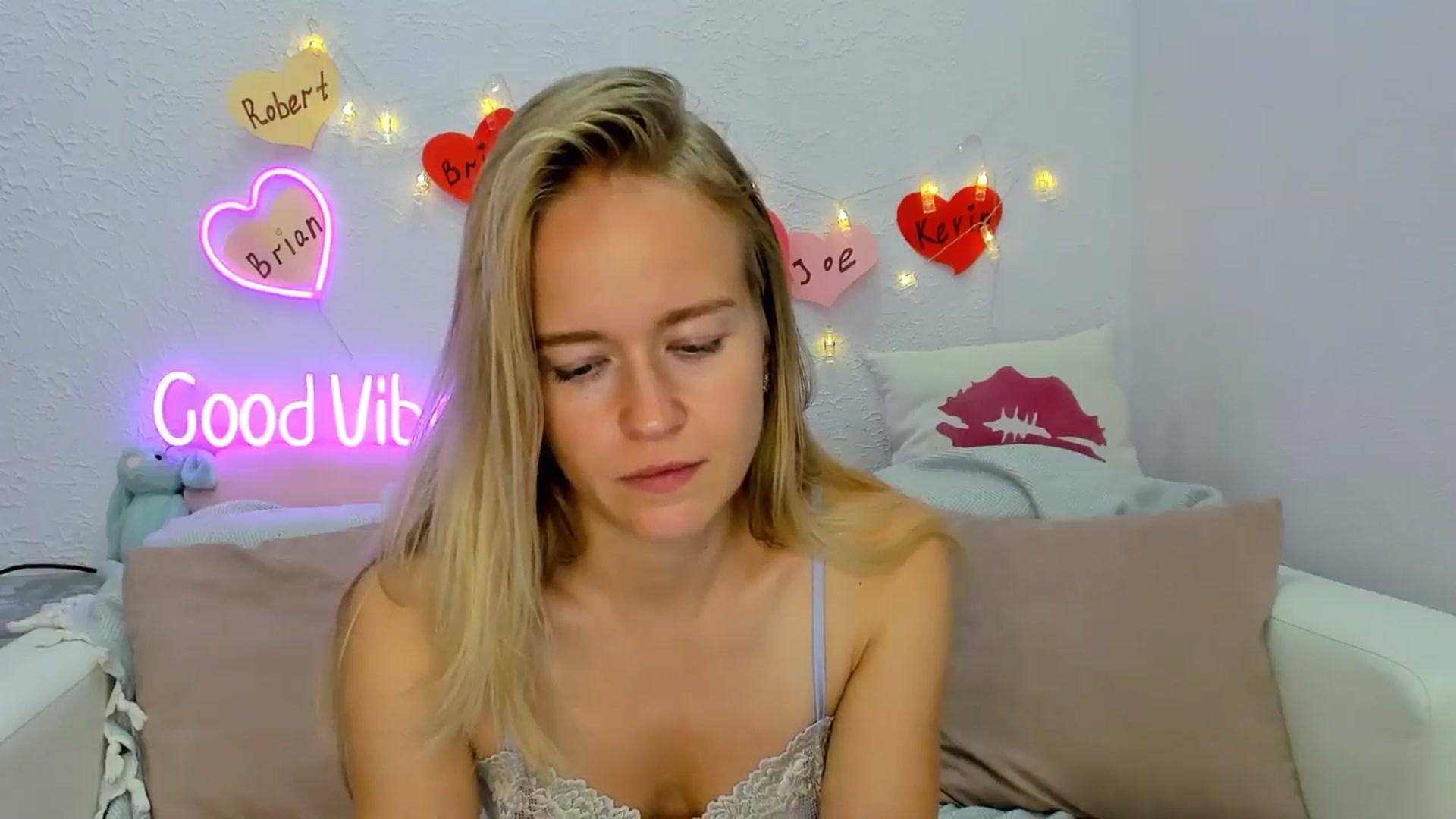 Gallery image thumbnail from Angel_Kristy's myfreecams stream on, 08/23/2024, 06:24 image 4 of 20