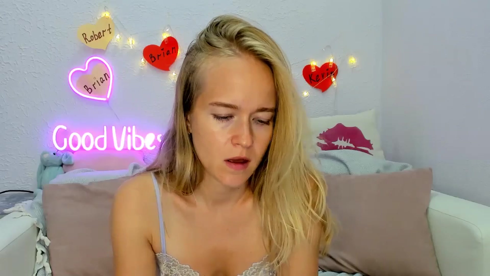 Gallery image thumbnail from Angel_Kristy's myfreecams stream on, 08/23/2024, 06:24 image 6 of 20