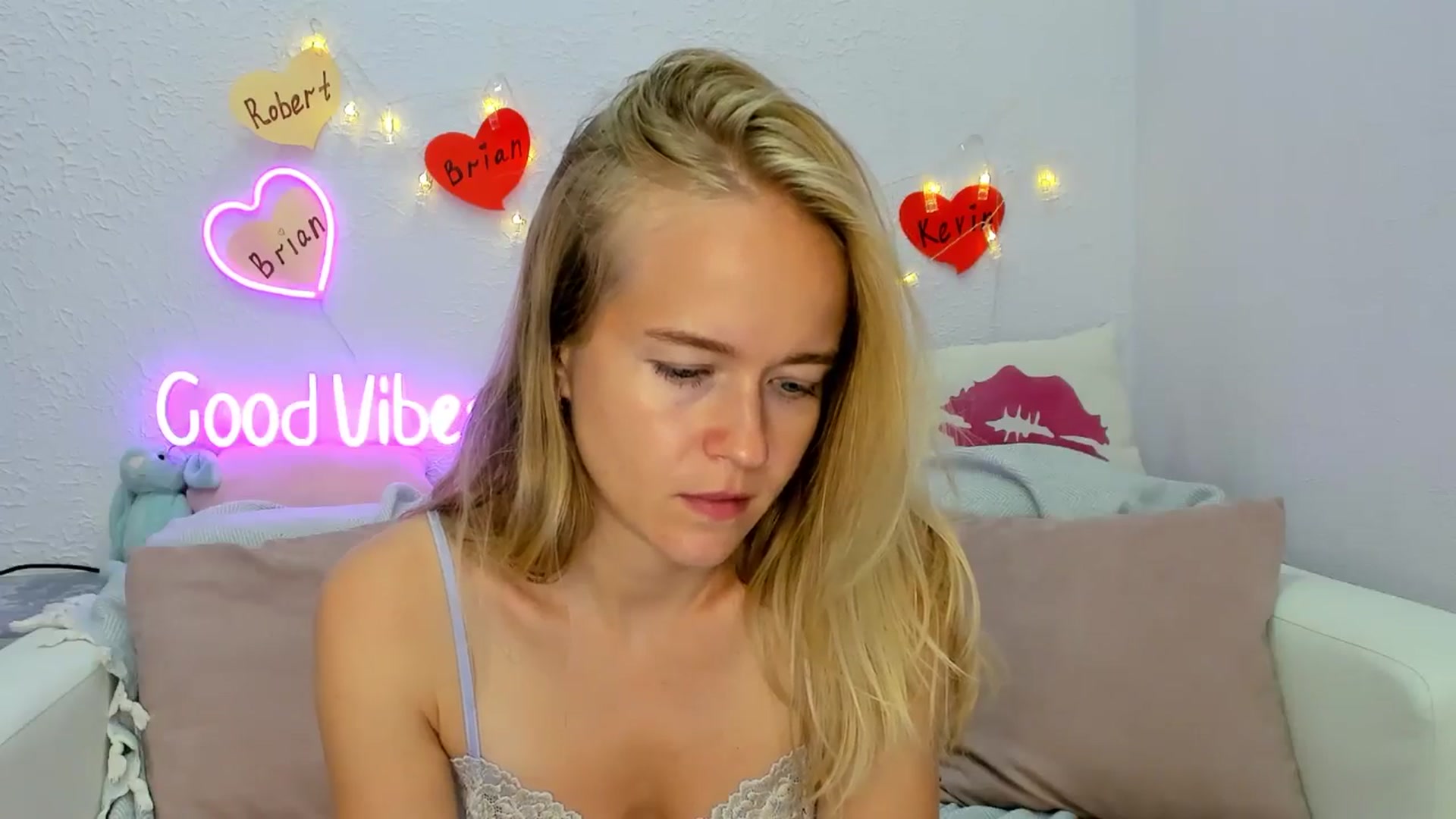 Gallery image thumbnail from Angel_Kristy's myfreecams stream on, 08/23/2024, 06:24 image 5 of 20