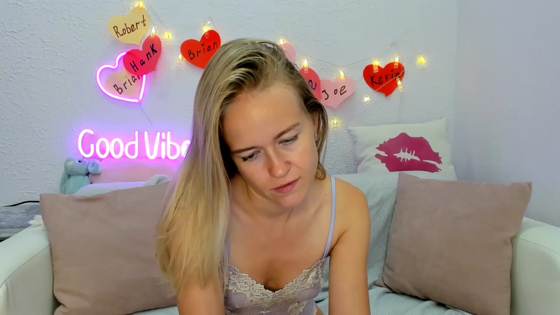 Gallery image thumbnail from Angel_Kristy's myfreecams stream on, 08/23/2024, 06:48 image 11 of 20