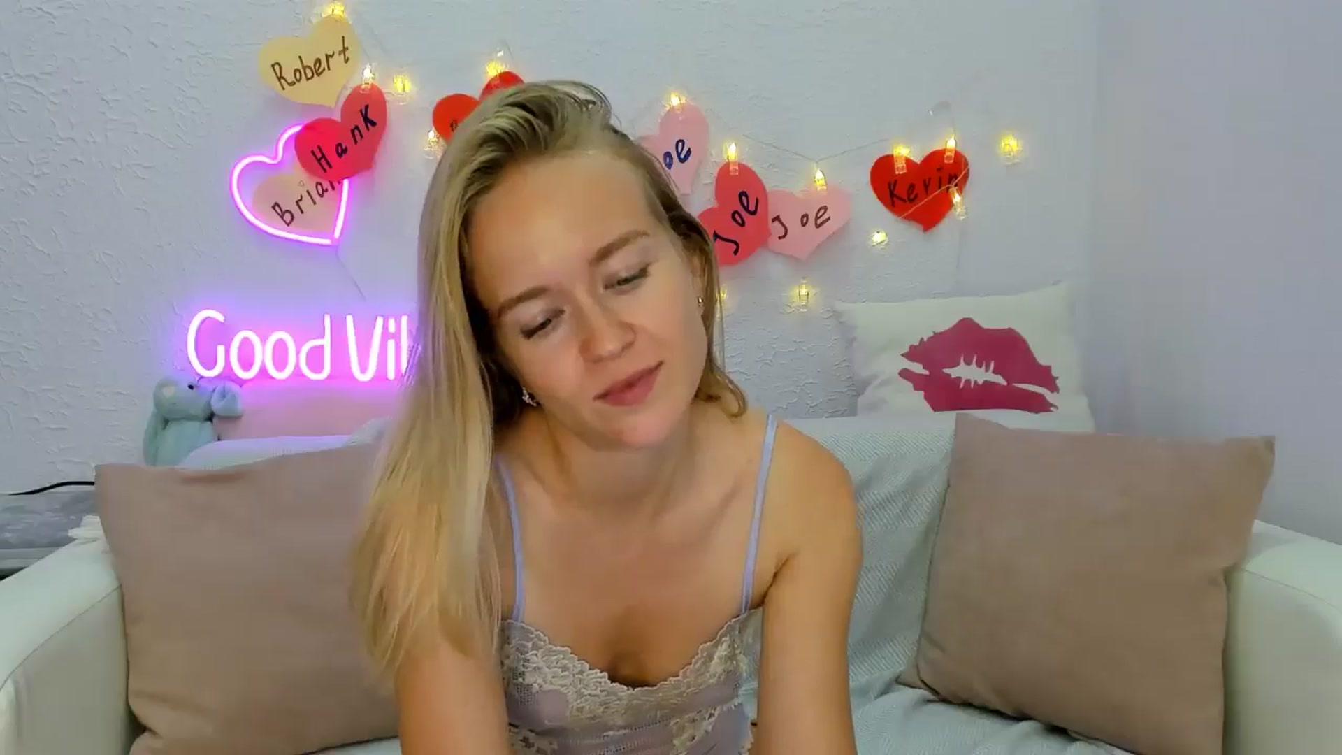 Gallery image thumbnail from Angel_Kristy's myfreecams stream on, 08/23/2024, 06:48 image 10 of 20
