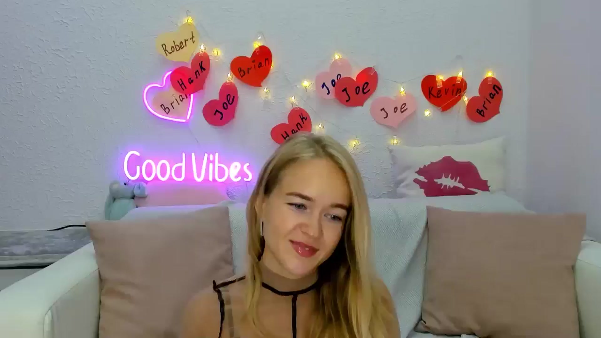 Gallery image thumbnail from Angel_Kristy's myfreecams stream on, 08/29/2024, 02:02 image 4 of 20