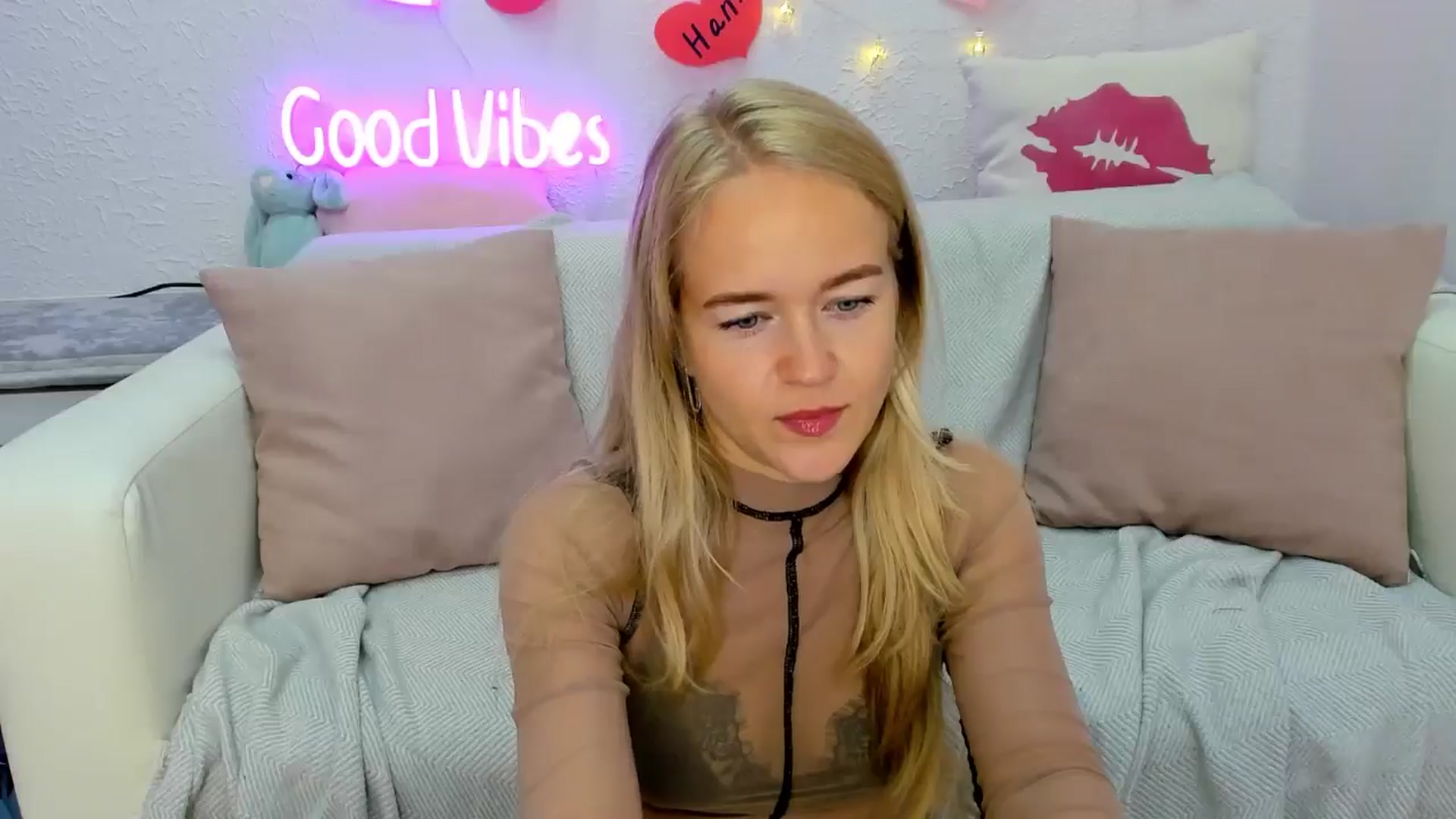 Gallery image thumbnail from Angel_Kristy's myfreecams stream on, 08/29/2024, 02:02 image 6 of 20
