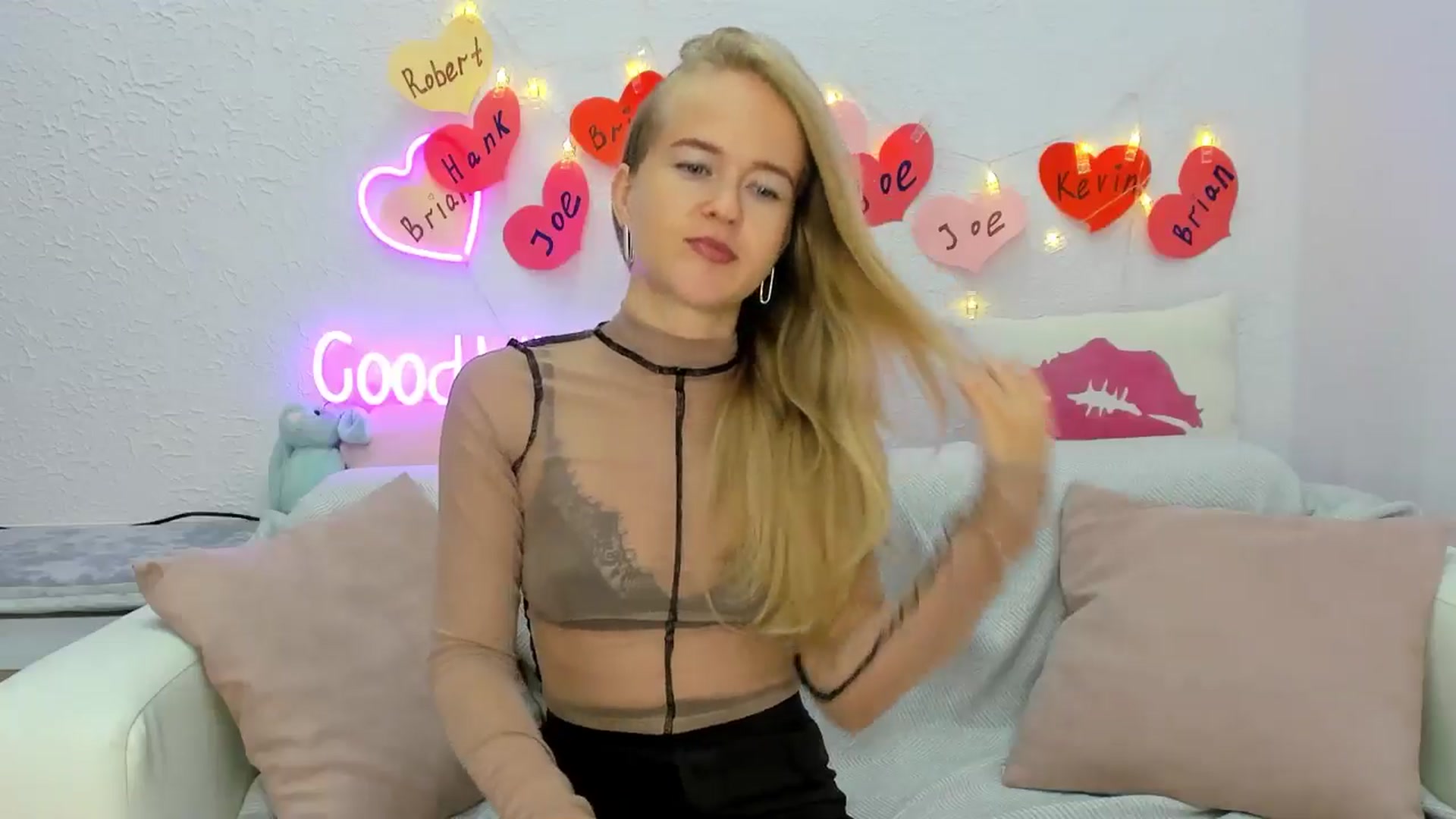 Gallery image thumbnail from Angel_Kristy's myfreecams stream on, 08/29/2024, 04:29 image 7 of 20