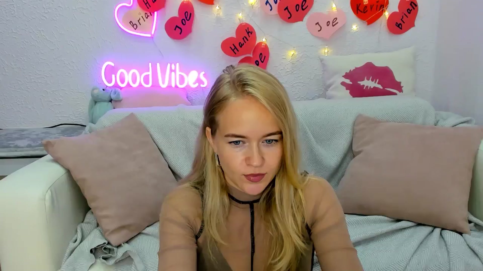 Gallery image thumbnail from Angel_Kristy's myfreecams stream on, 08/29/2024, 05:06 image 5 of 20
