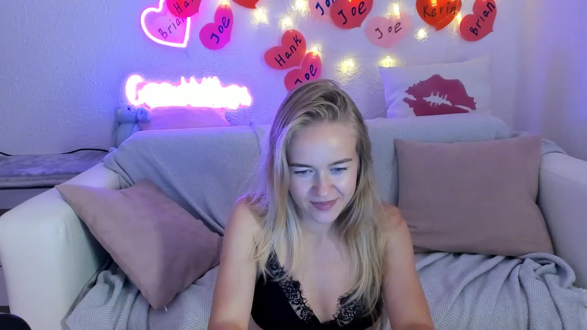 Gallery image thumbnail from Angel_Kristy's myfreecams stream on, 08/29/2024, 06:57 image 13 of 20