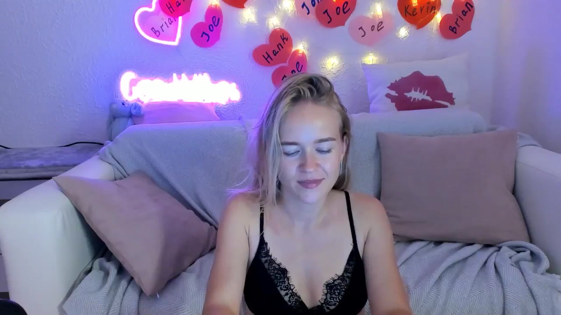 Gallery image thumbnail from Angel_Kristy's myfreecams stream on, 08/29/2024, 06:57 image 7 of 20