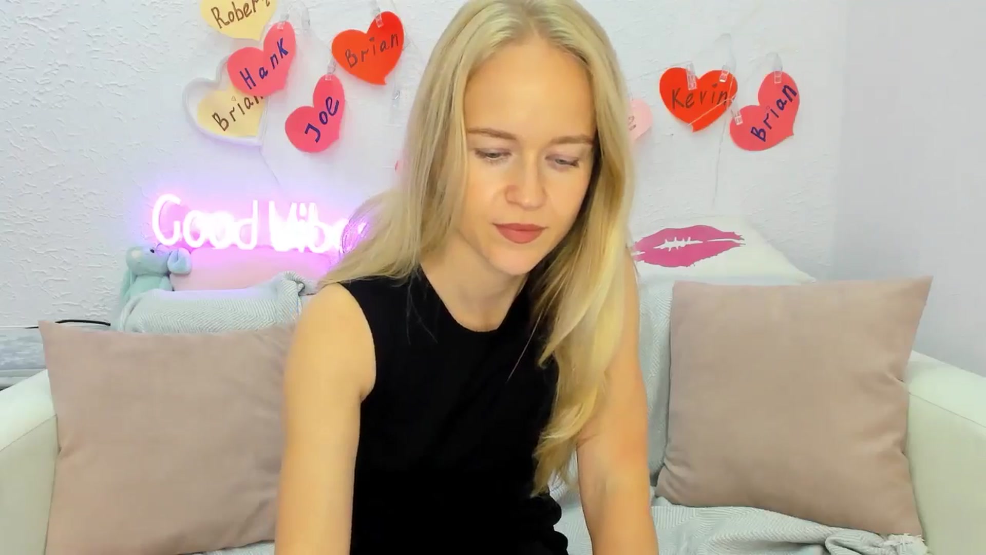 Gallery image thumbnail from Angel_Kristy's myfreecams stream on, 09/02/2024, 06:59 image 18 of 20