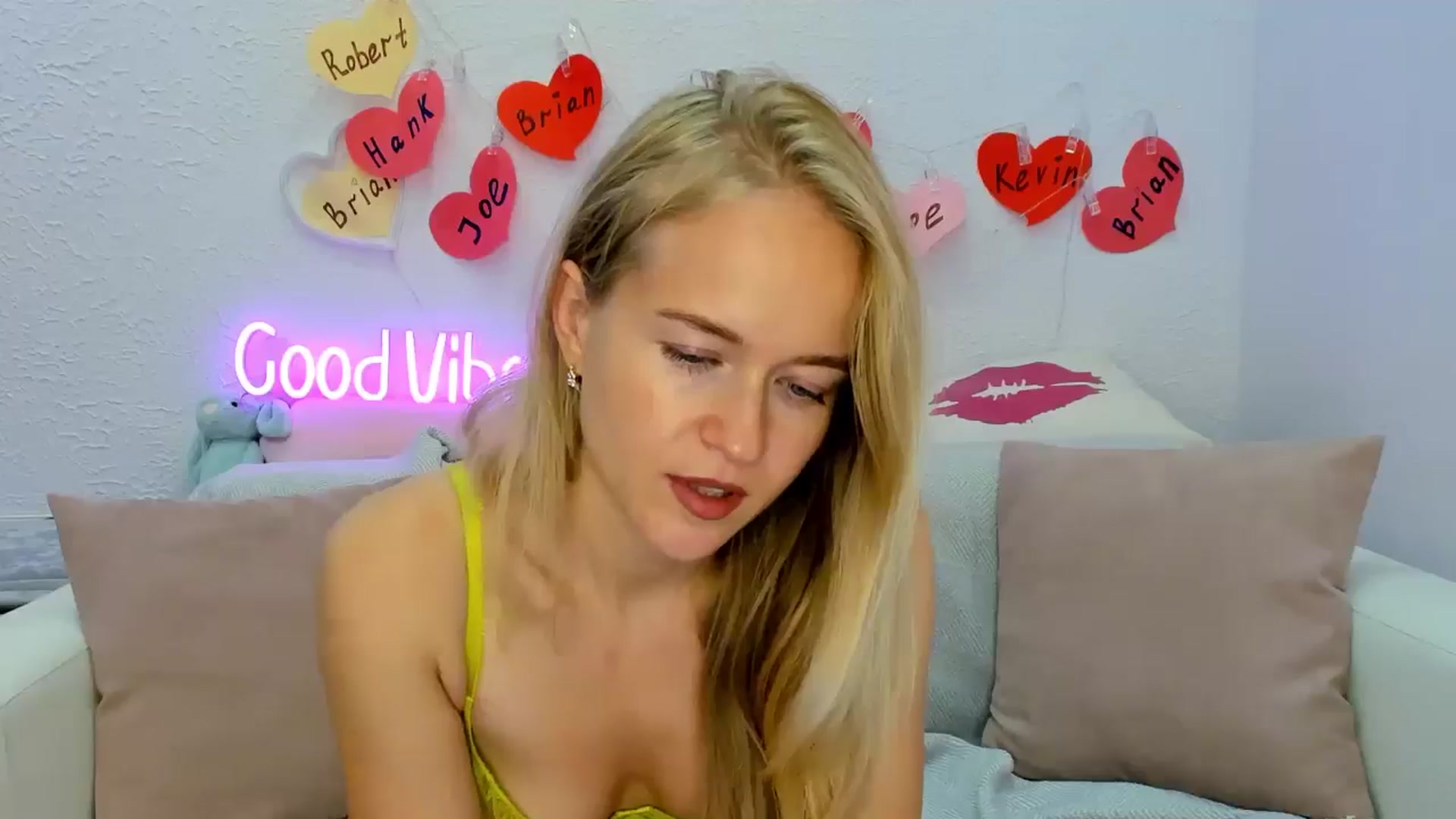 Gallery image thumbnail from Angel_Kristy's myfreecams stream on, 09/02/2024, 06:59 image 5 of 20