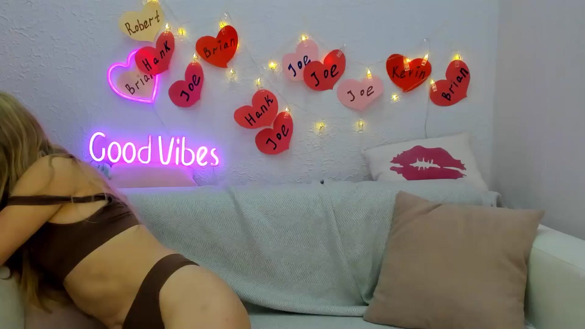 Gallery image thumbnail from Angel_Kristy's myfreecams stream on, 09/03/2024, 03:05 image 4 of 20