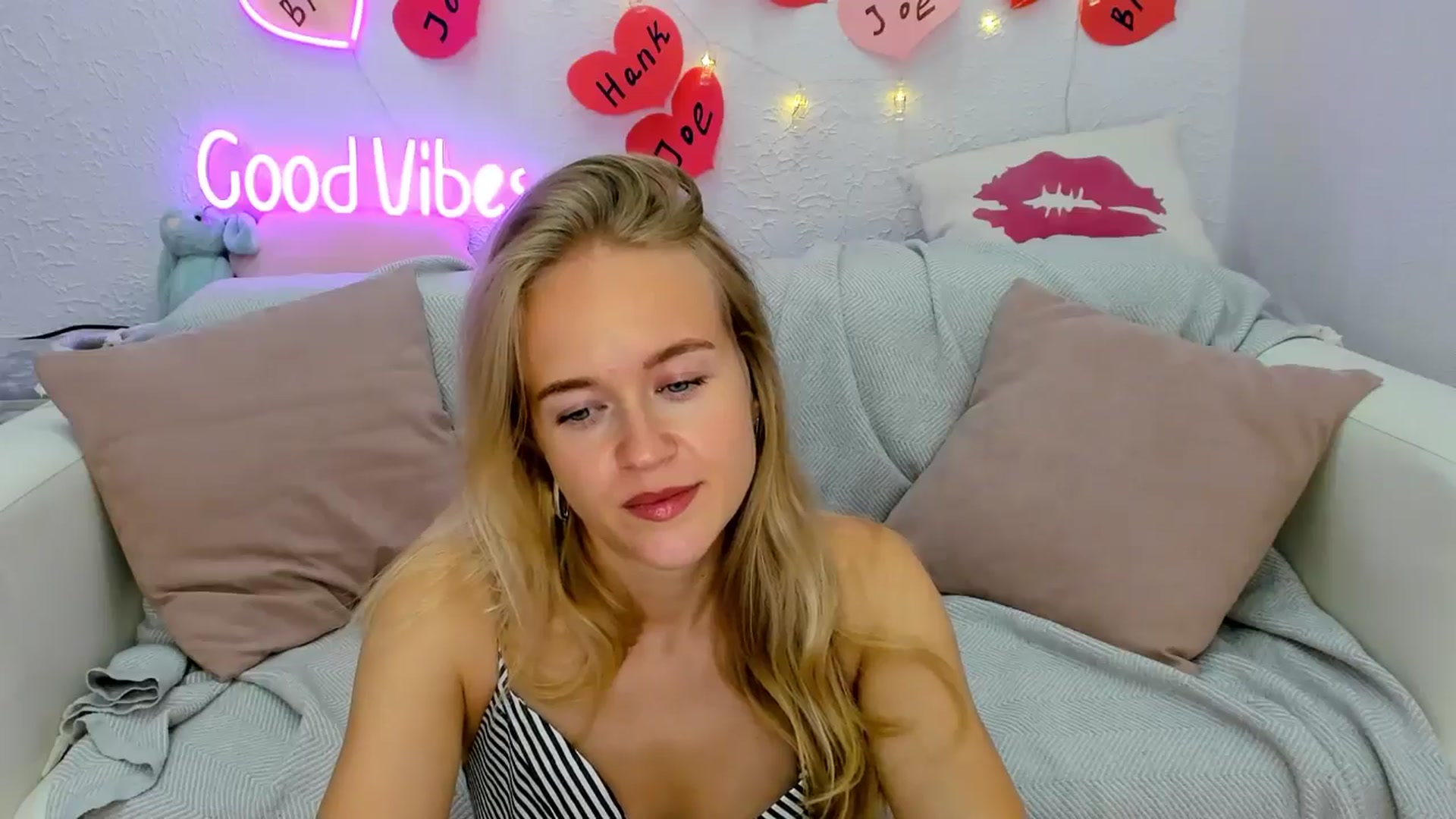 Gallery image thumbnail from Angel_Kristy's myfreecams stream on, 09/03/2024, 05:56 image 13 of 20