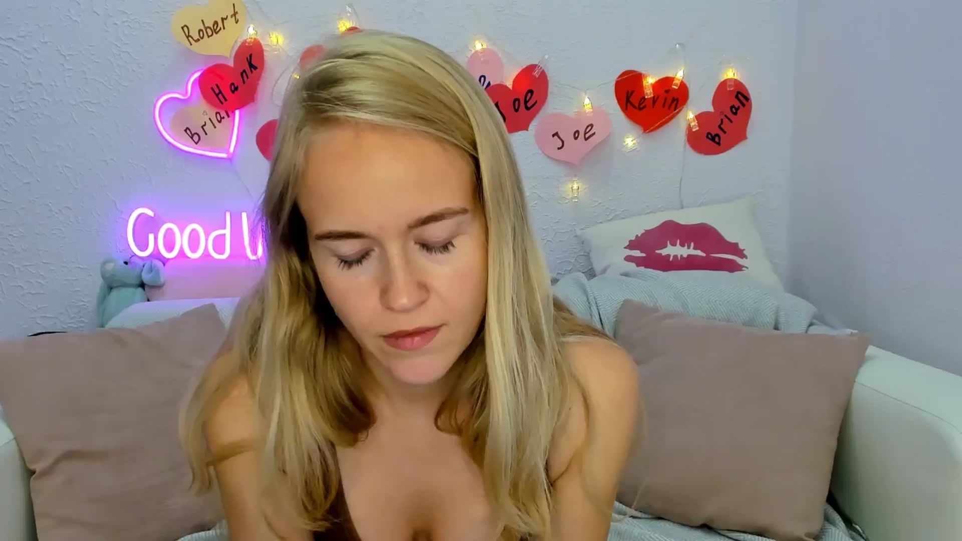 Gallery image thumbnail from Angel_Kristy's myfreecams stream on, 09/03/2024, 06:56 image 3 of 20