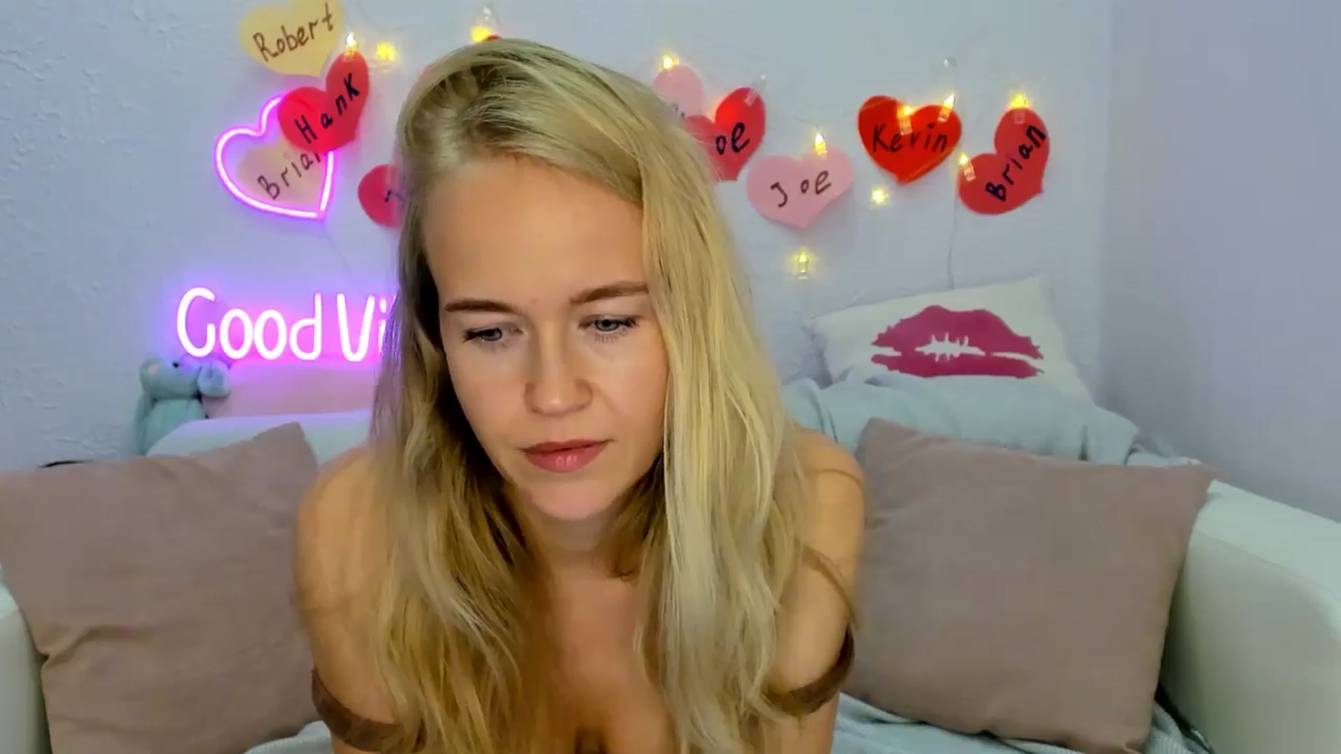 Gallery image thumbnail from Angel_Kristy's myfreecams stream on, 09/03/2024, 06:56 image 14 of 20