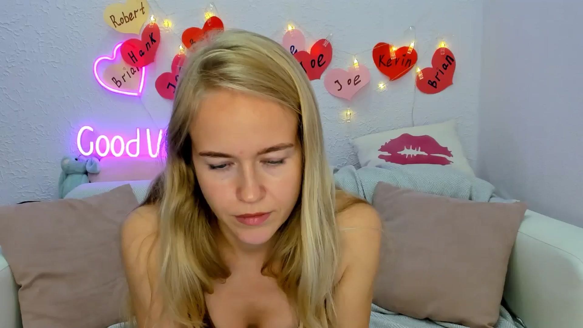 Gallery image thumbnail from Angel_Kristy's myfreecams stream on, 09/03/2024, 06:56 image 5 of 20
