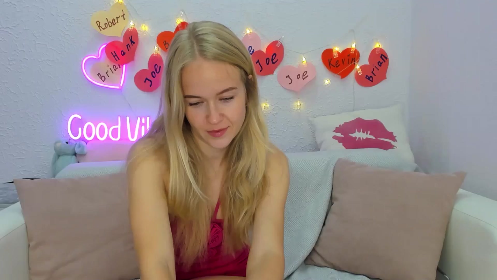 Gallery image thumbnail from Angel_Kristy's myfreecams stream on, 09/16/2024, 02:17 image 8 of 20