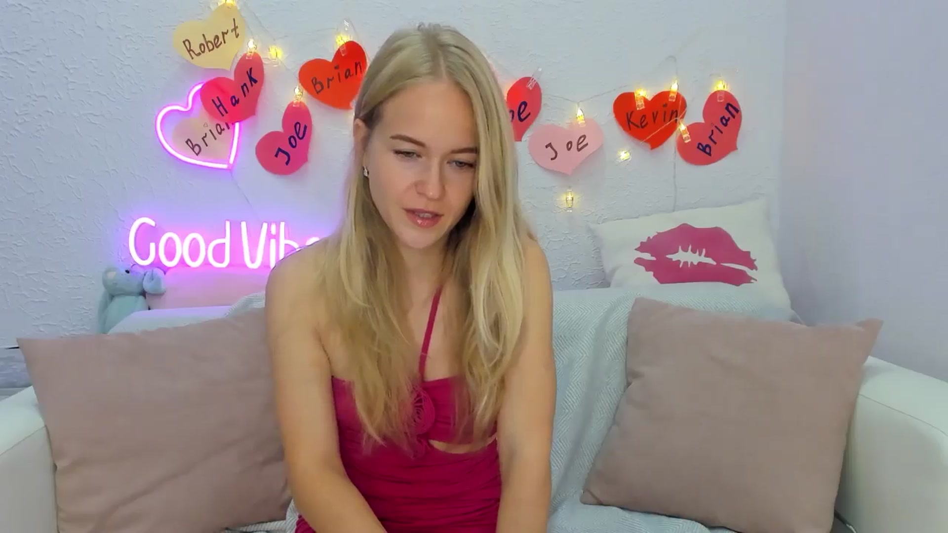 Gallery image thumbnail from Angel_Kristy's myfreecams stream on, 09/16/2024, 02:17 image 4 of 20