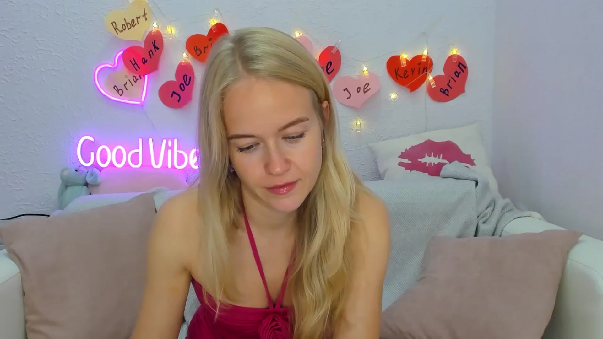 Gallery image thumbnail from Angel_Kristy's myfreecams stream on, 09/16/2024, 06:04 image 15 of 20