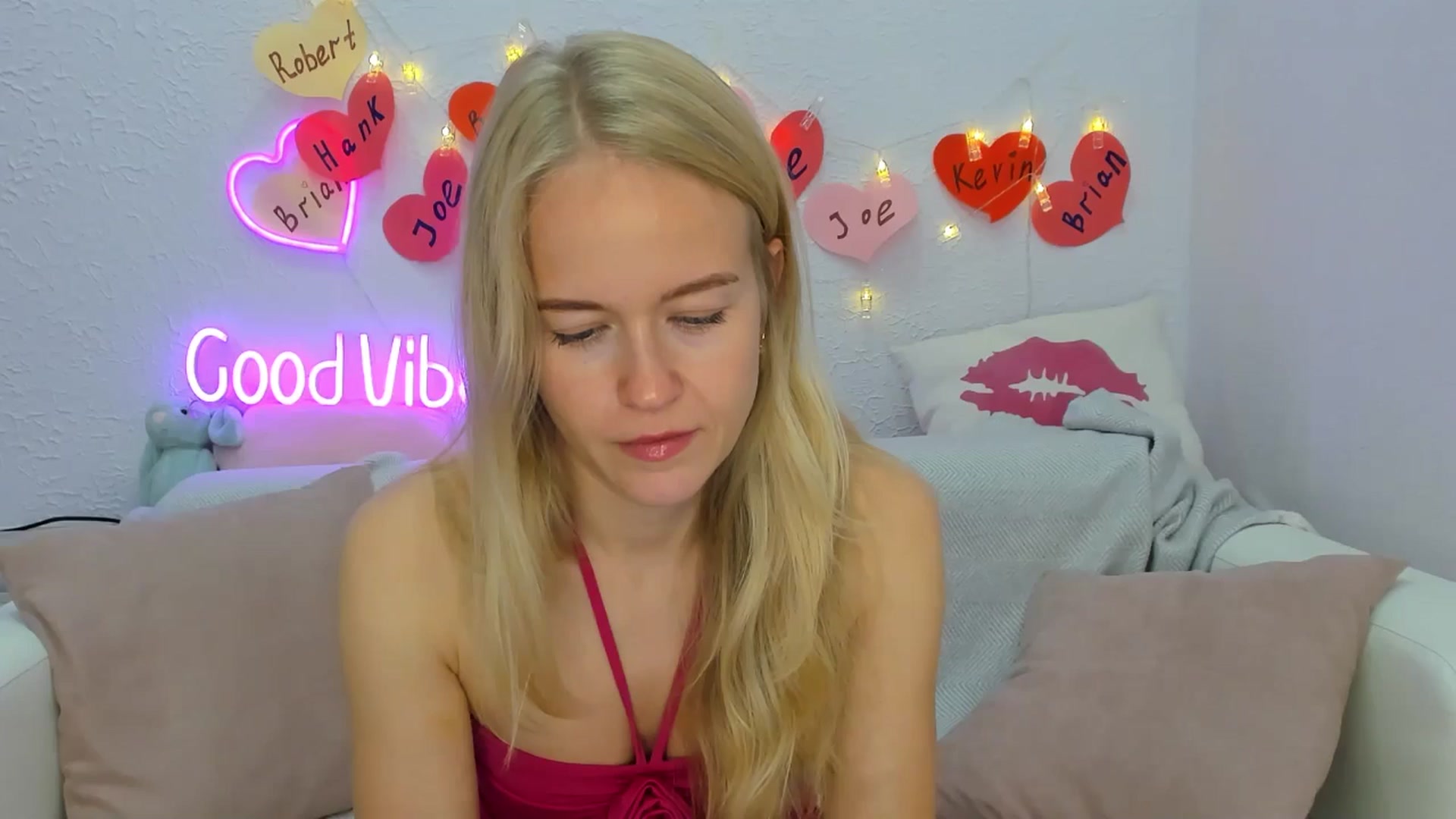 Gallery image thumbnail from Angel_Kristy's myfreecams stream on, 09/16/2024, 06:04 image 16 of 20