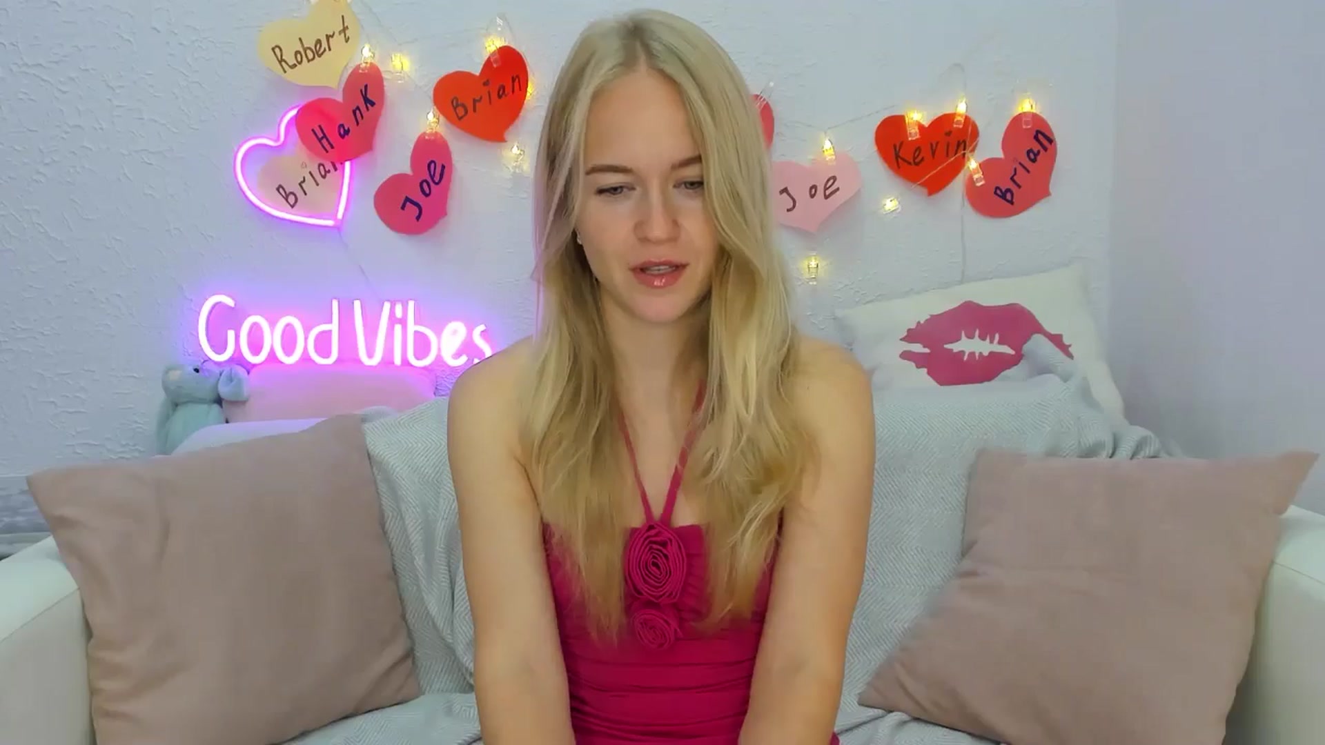 Gallery image thumbnail from Angel_Kristy's myfreecams stream on, 09/16/2024, 06:04 image 6 of 20