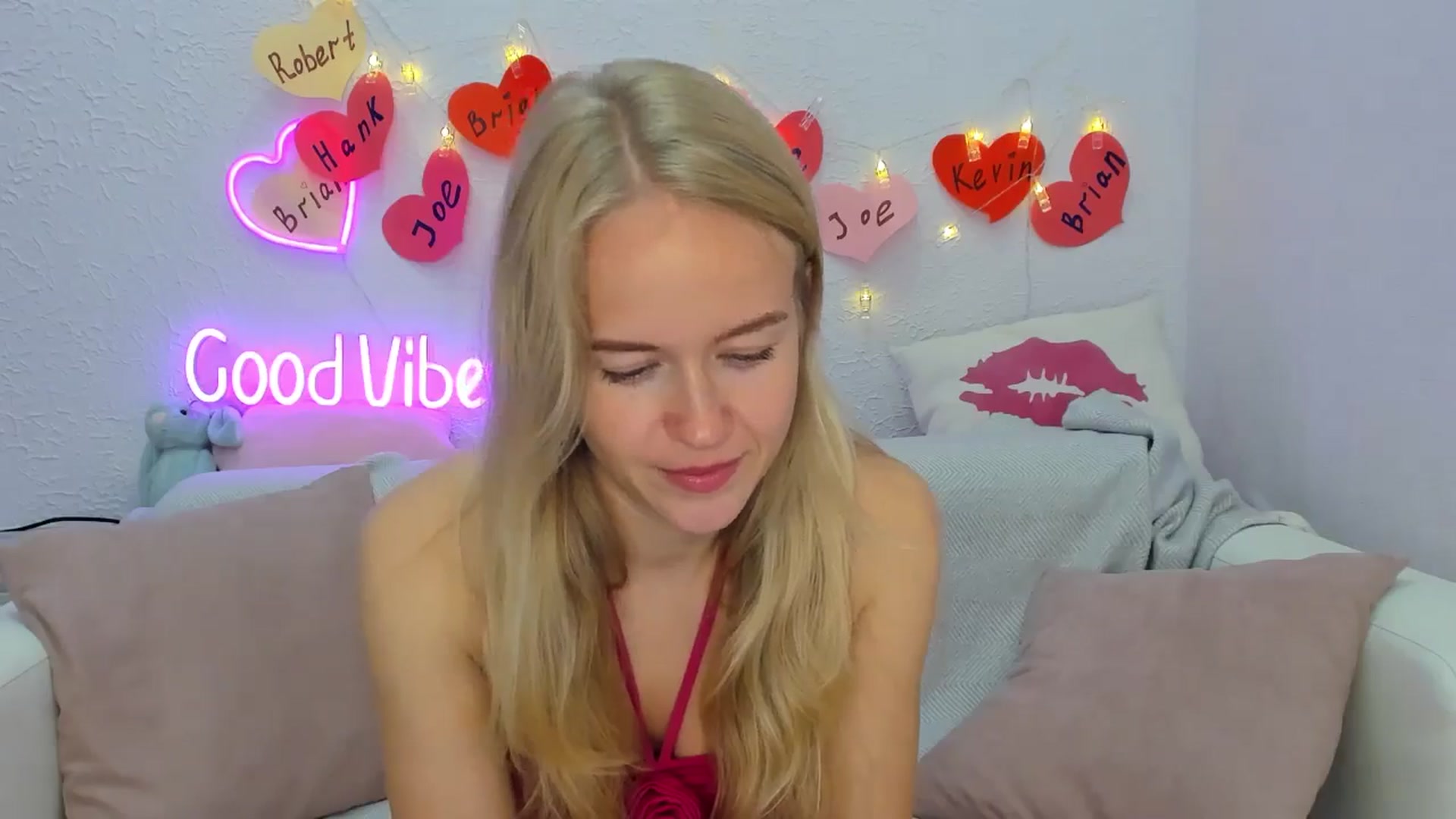 Gallery image thumbnail from Angel_Kristy's myfreecams stream on, 09/16/2024, 06:04 image 14 of 20
