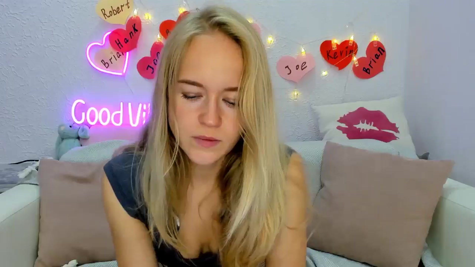 Gallery image thumbnail from Angel_Kristy's myfreecams stream on, 09/21/2024, 02:50 image 3 of 20