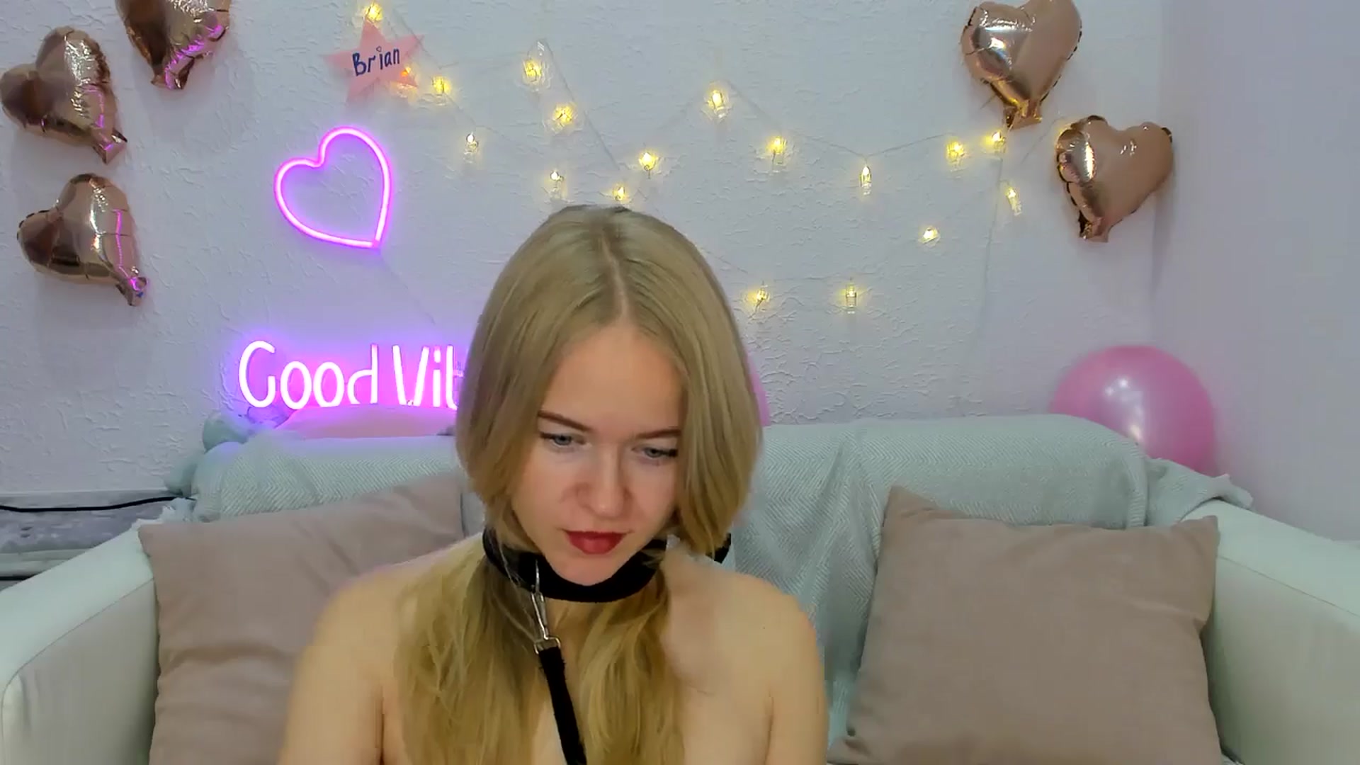 Gallery image thumbnail from Angel_Kristy's myfreecams stream on, 10/23/2024, 06:07 image 19 of 20