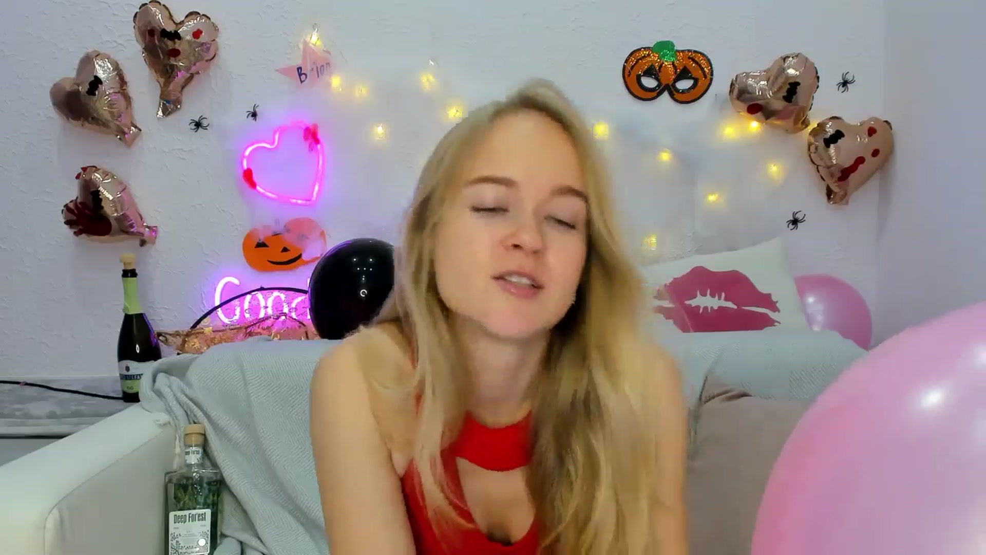 Gallery image thumbnail from Angel_Kristy's myfreecams stream on, 10/29/2024, 05:25 image 9 of 20