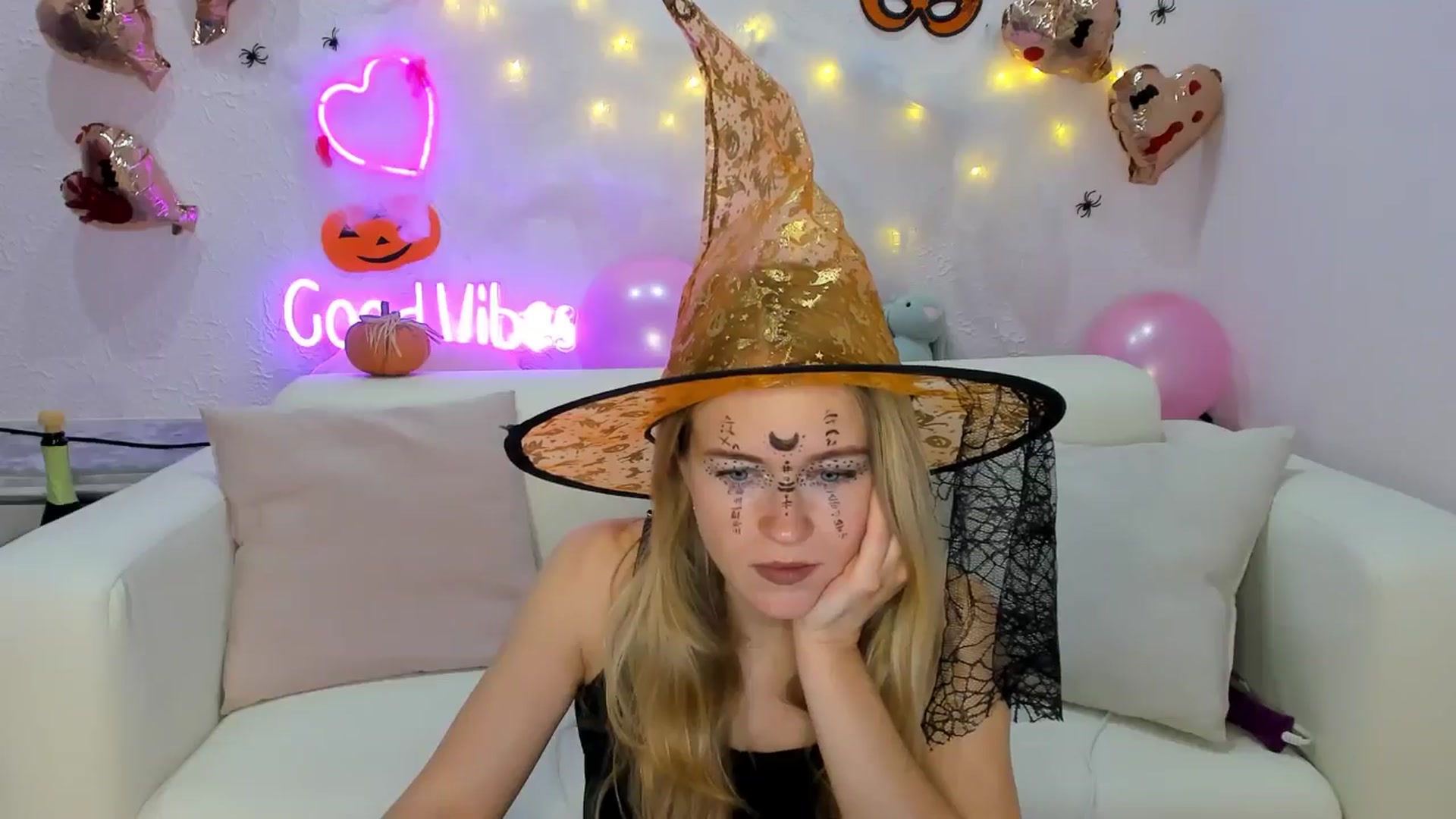 Gallery image thumbnail from Angel_Kristy's myfreecams stream on, 11/01/2024, 06:54 image 11 of 20