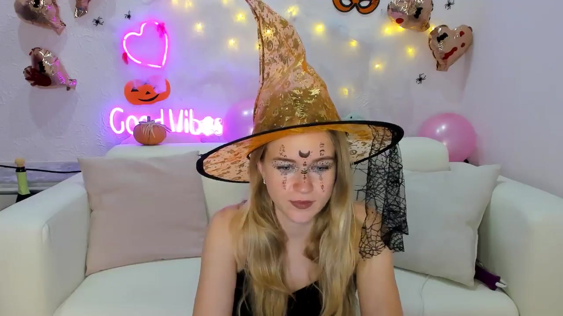 Gallery image thumbnail from Angel_Kristy's myfreecams stream on, 11/01/2024, 06:54 image 6 of 20