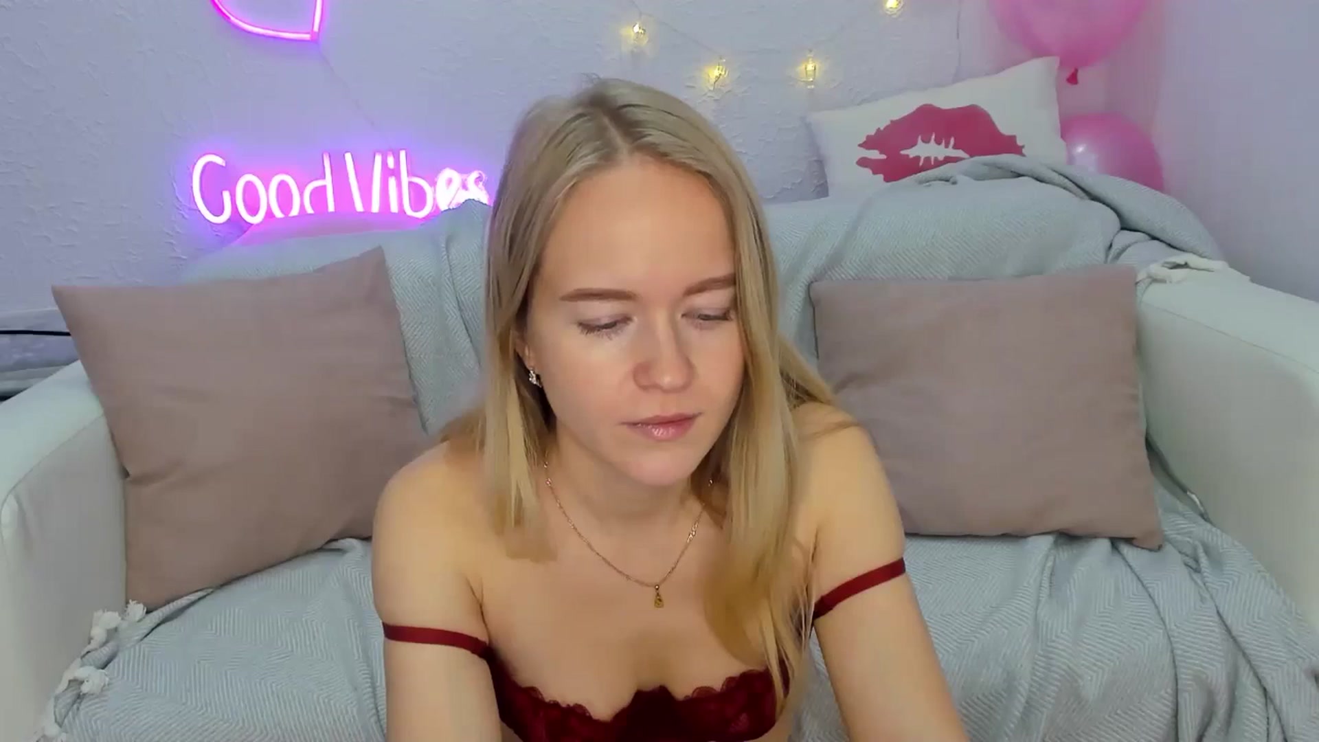 Gallery image thumbnail from Angel_Kristy's myfreecams stream on, 11/12/2024, 02:57 image 18 of 20