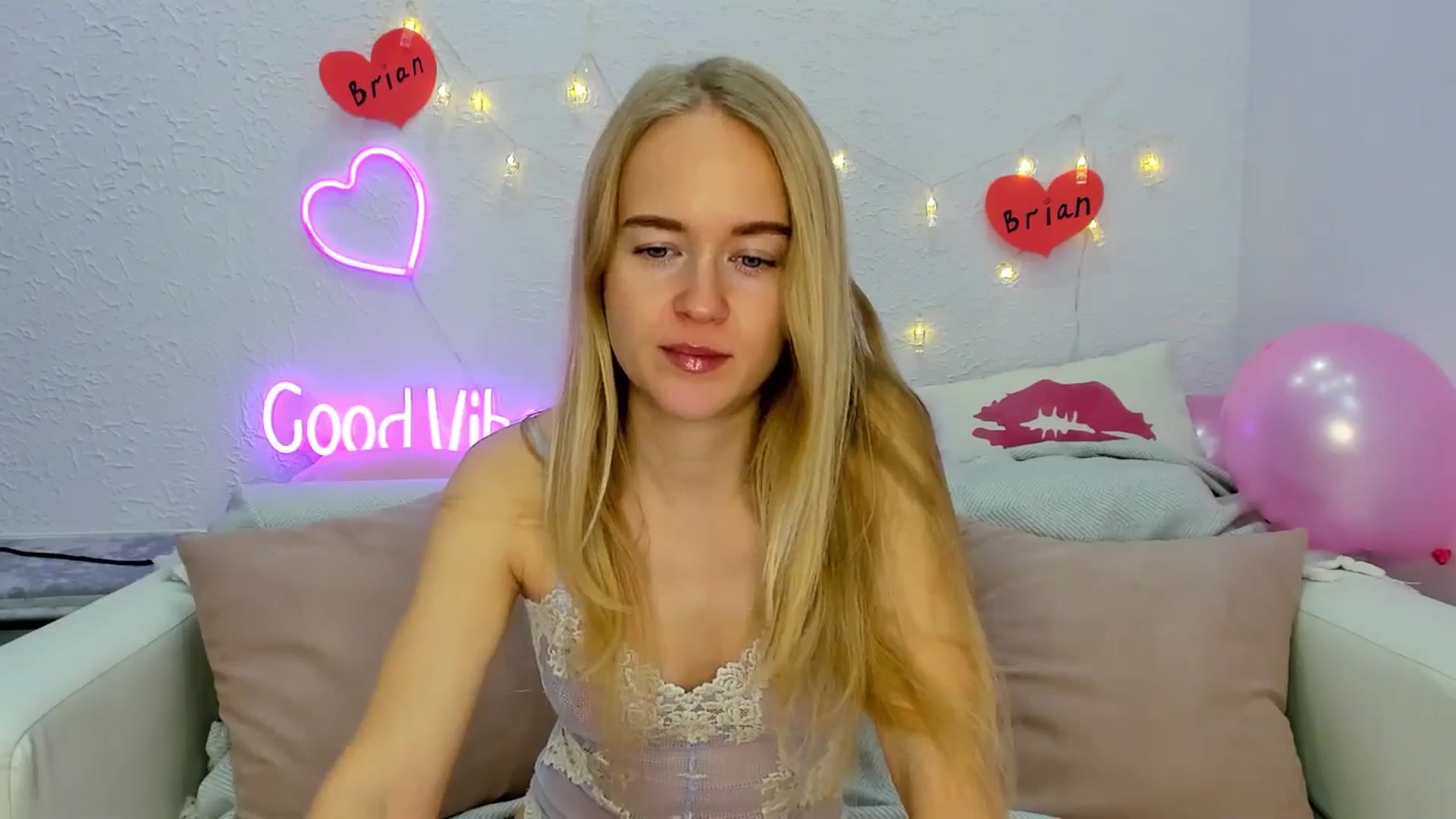 Gallery image thumbnail from Angel_Kristy's myfreecams stream on, 11/15/2024, 03:32 image 2 of 20