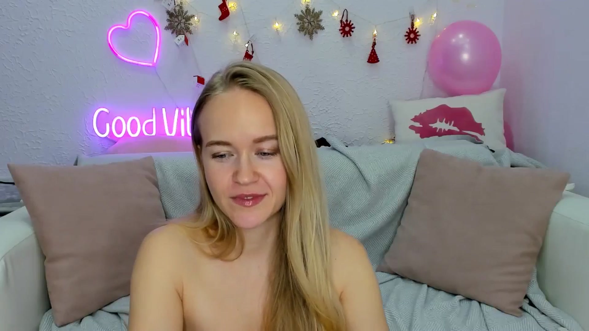 Gallery image thumbnail from Angel_Kristy's myfreecams stream on, 12/05/2024, 02:15 image 18 of 20