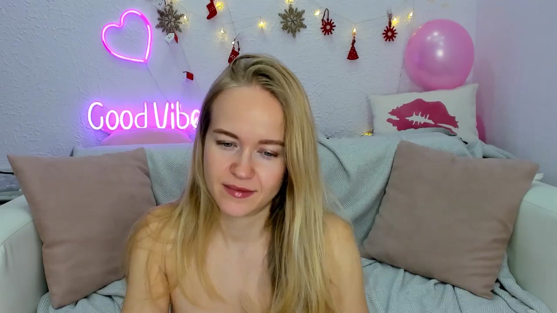 Gallery image thumbnail from Angel_Kristy's myfreecams stream on, 12/05/2024, 02:15 image 9 of 20