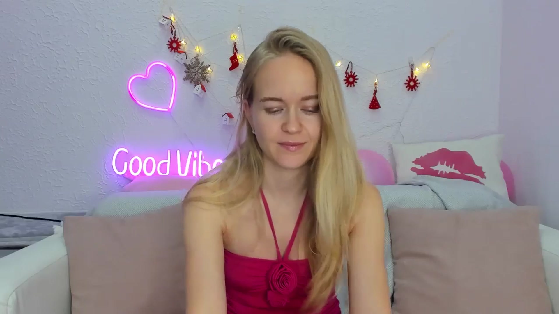 Gallery image thumbnail from Angel_Kristy's myfreecams stream on, 12/05/2024, 06:32 image 13 of 20