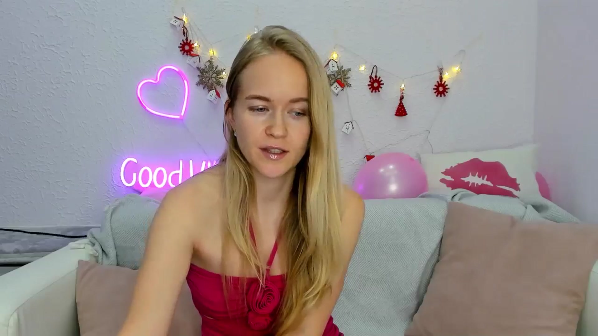 Gallery image thumbnail from Angel_Kristy's myfreecams stream on, 12/05/2024, 06:54 image 13 of 20