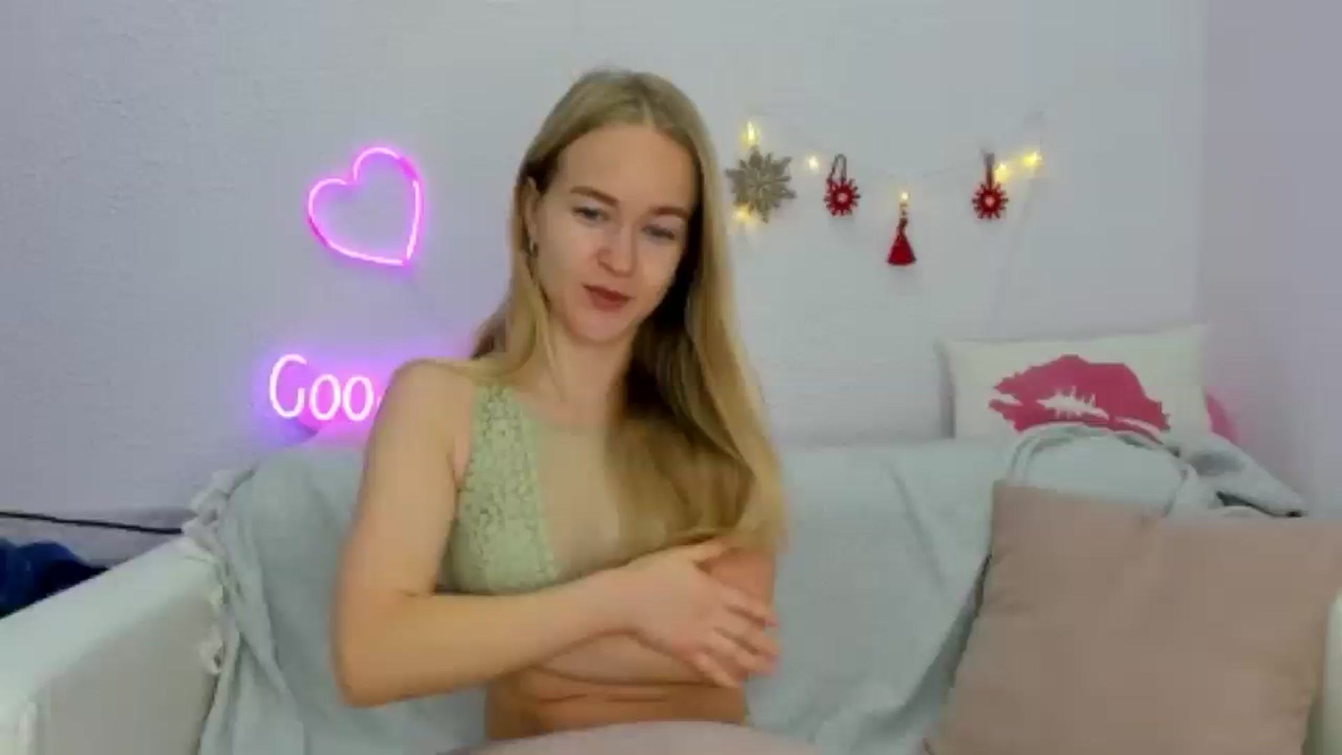 Gallery image thumbnail from Angel_Kristy's myfreecams stream on, 12/09/2024, 01:27 image 20 of 20
