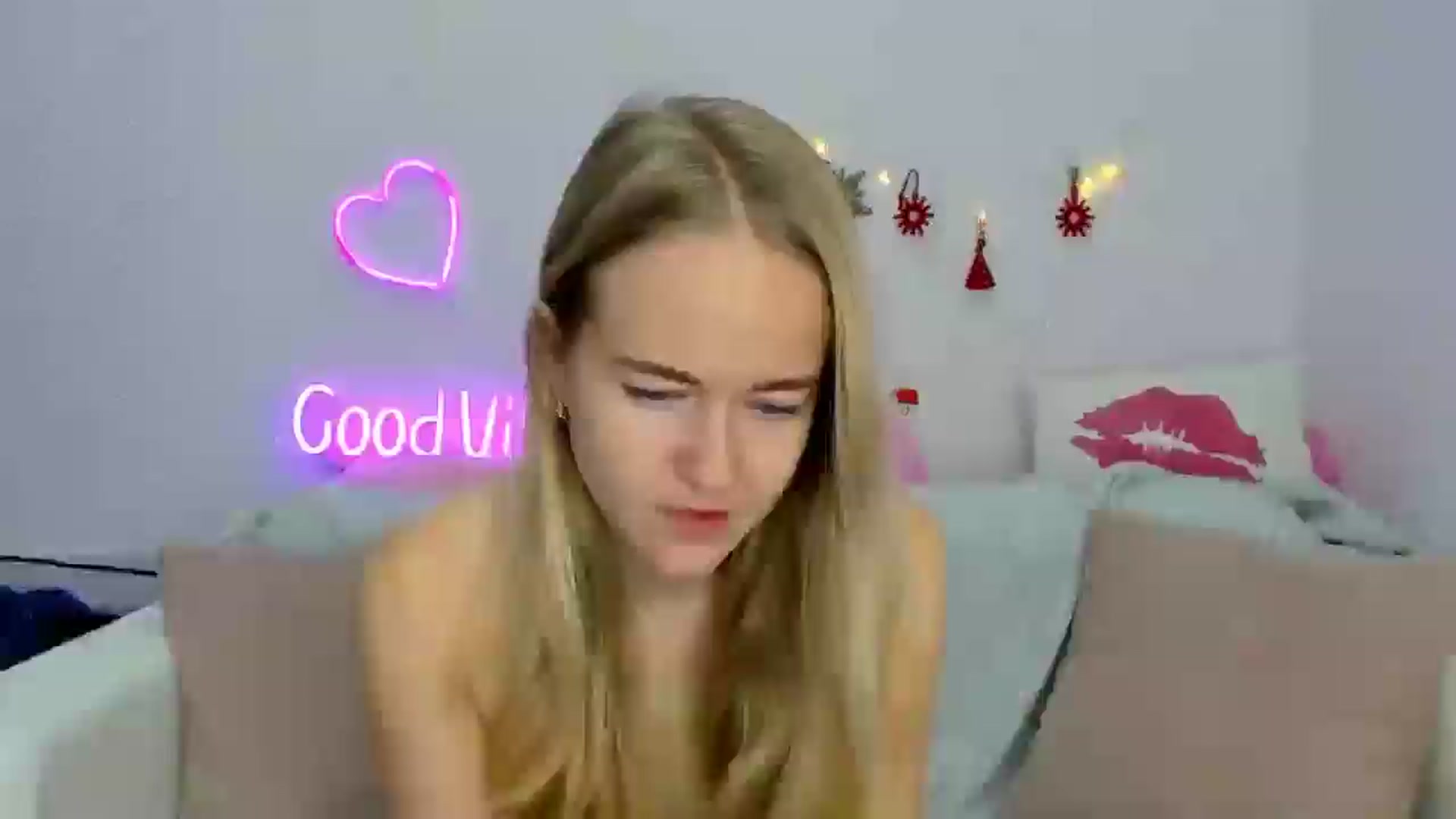 Gallery image thumbnail from Angel_Kristy's myfreecams stream on, 12/09/2024, 01:27 image 6 of 20