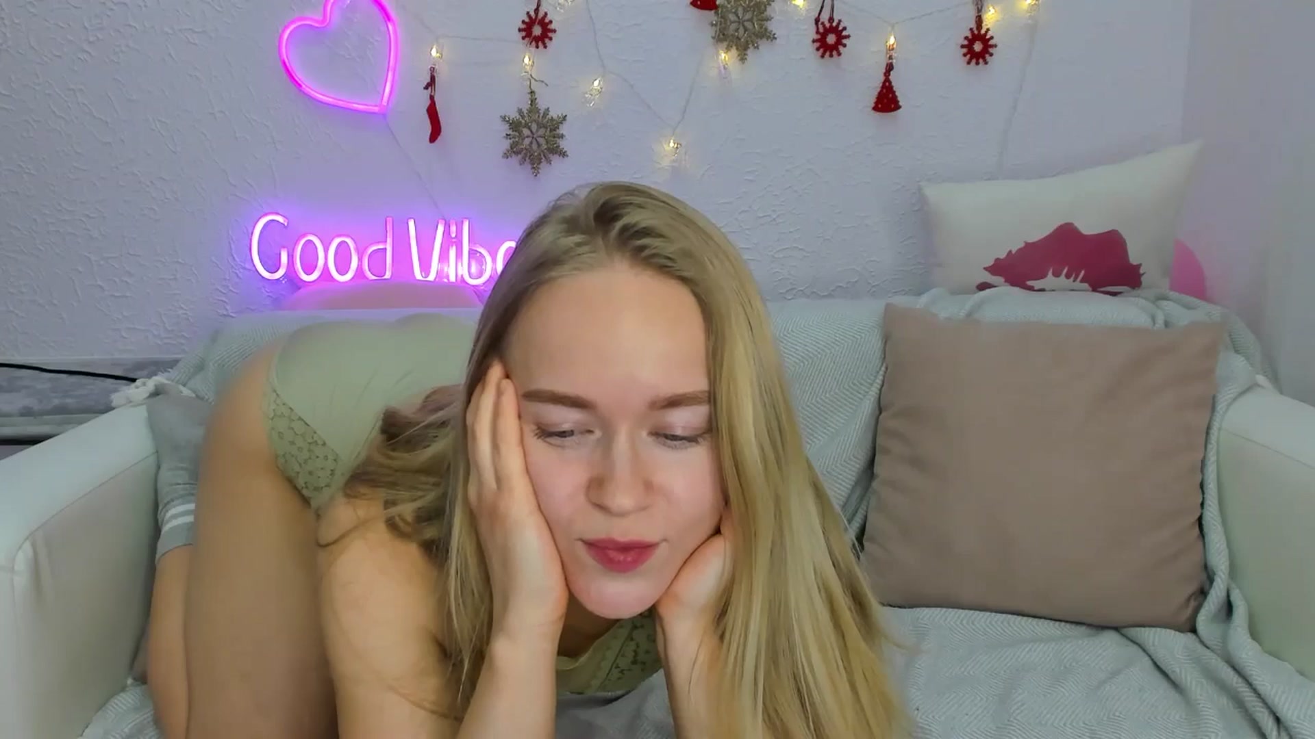 Gallery image thumbnail from Angel_Kristy's myfreecams stream on, 12/09/2024, 07:05 image 3 of 20