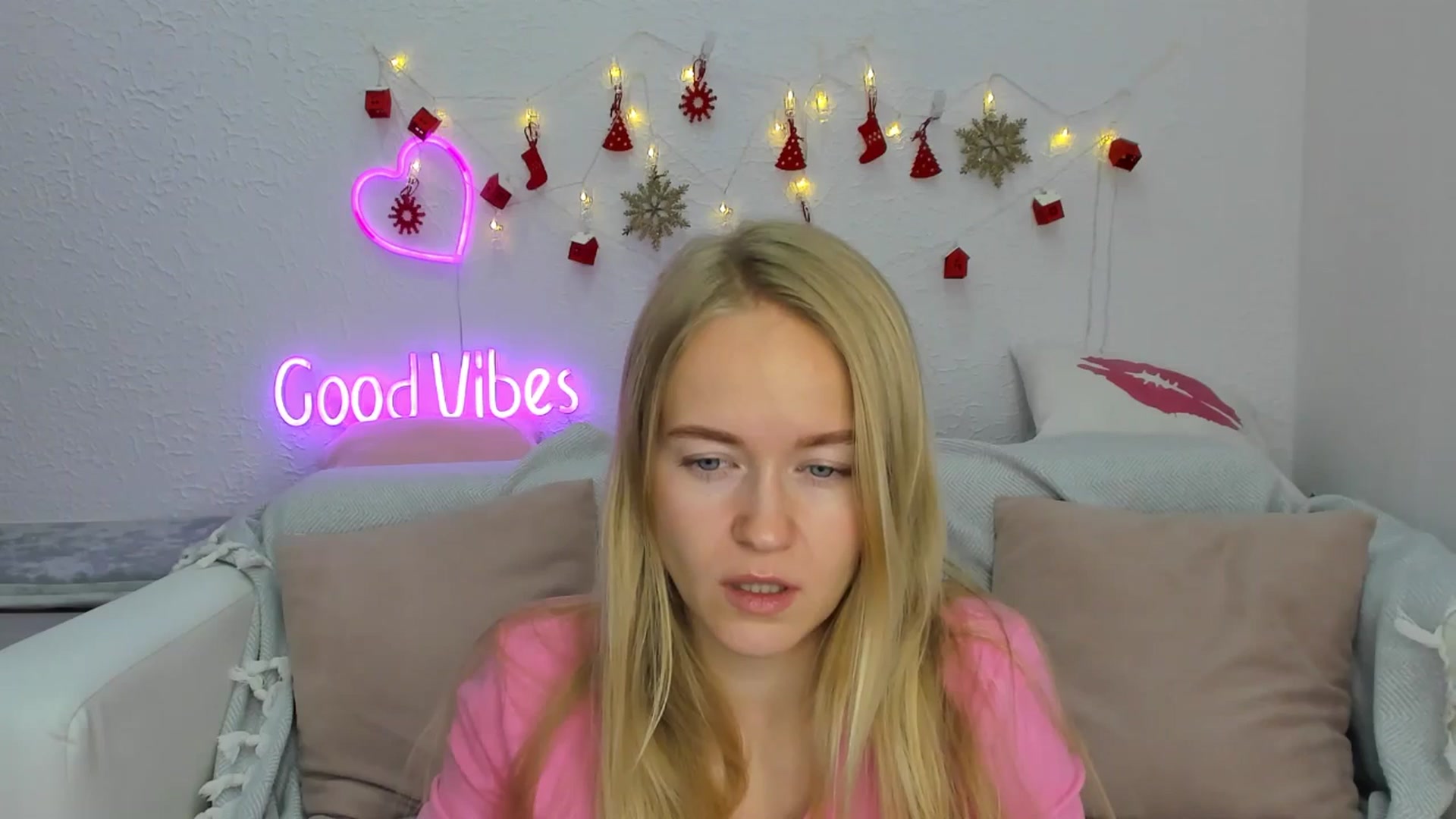 Gallery image thumbnail from Angel_Kristy's myfreecams stream on, 12/10/2024, 04:17 image 6 of 20