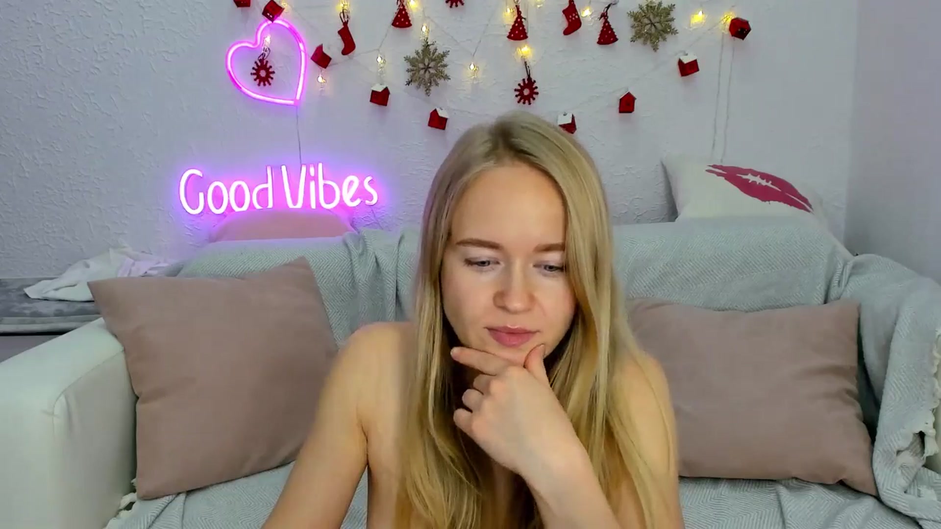 Gallery image thumbnail from Angel_Kristy's myfreecams stream on, 12/10/2024, 06:38 image 8 of 20