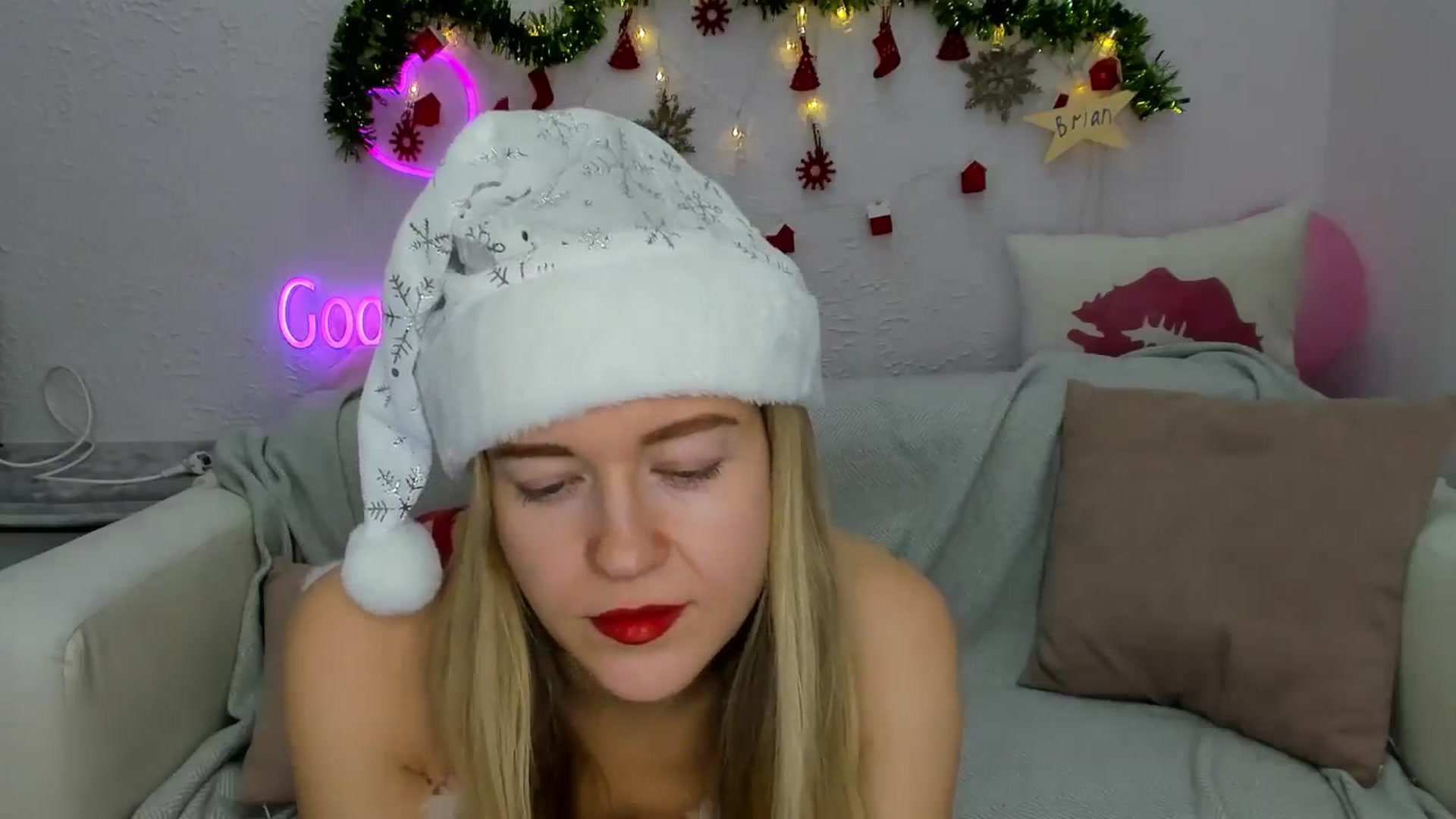 Gallery image thumbnail from Angel_Kristy's myfreecams stream on, 12/27/2024, 04:51 image 18 of 20