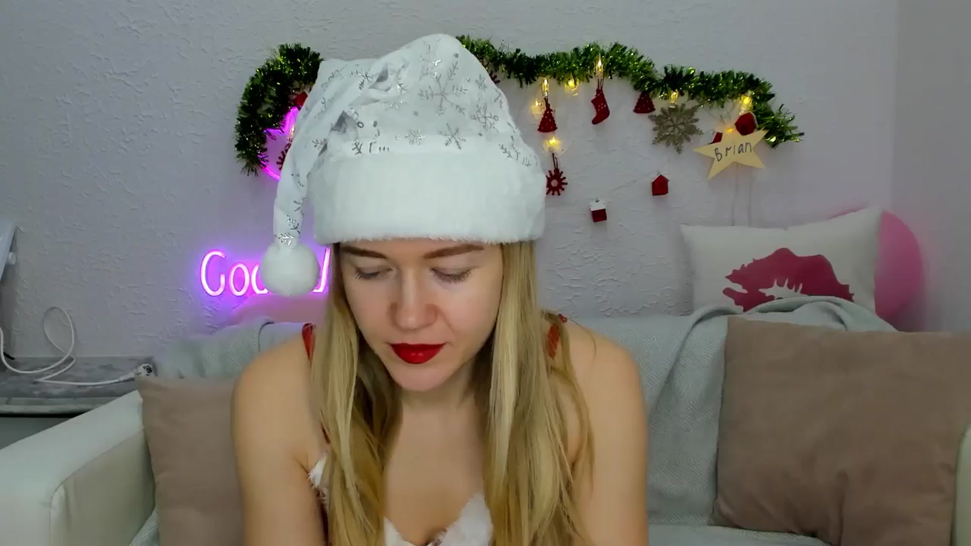 Gallery image thumbnail from Angel_Kristy's myfreecams stream on, 12/27/2024, 04:51 image 3 of 20