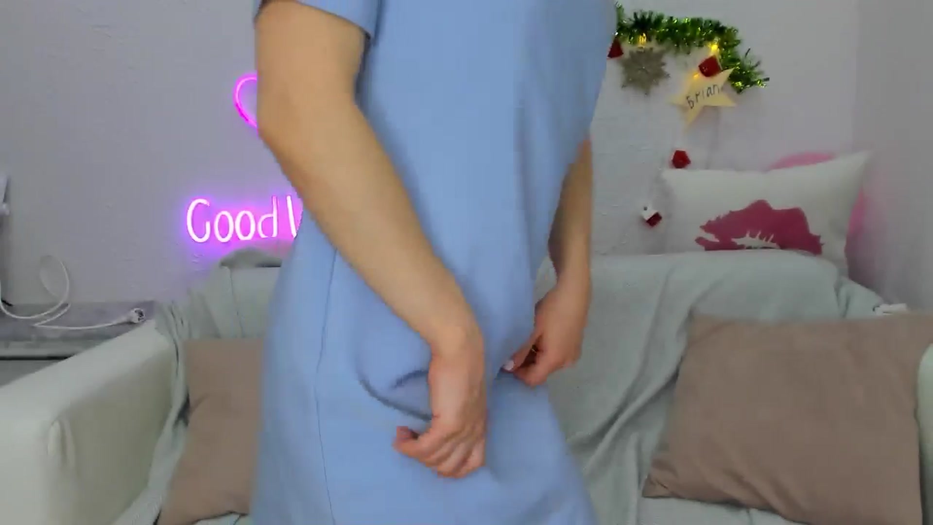 Gallery image thumbnail from Angel_Kristy's myfreecams stream on, 12/28/2024, 02:51 image 4 of 20