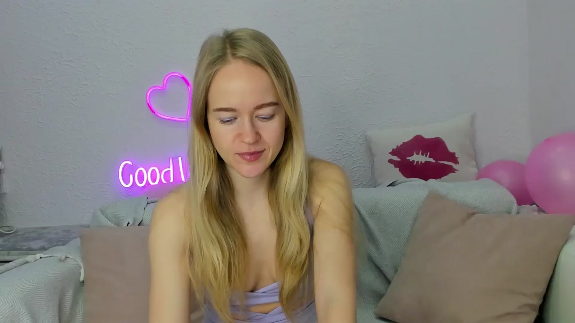 Gallery image thumbnail from Angel_Kristy's myfreecams stream on, 01/12/2025, 01:44 image 2 of 20