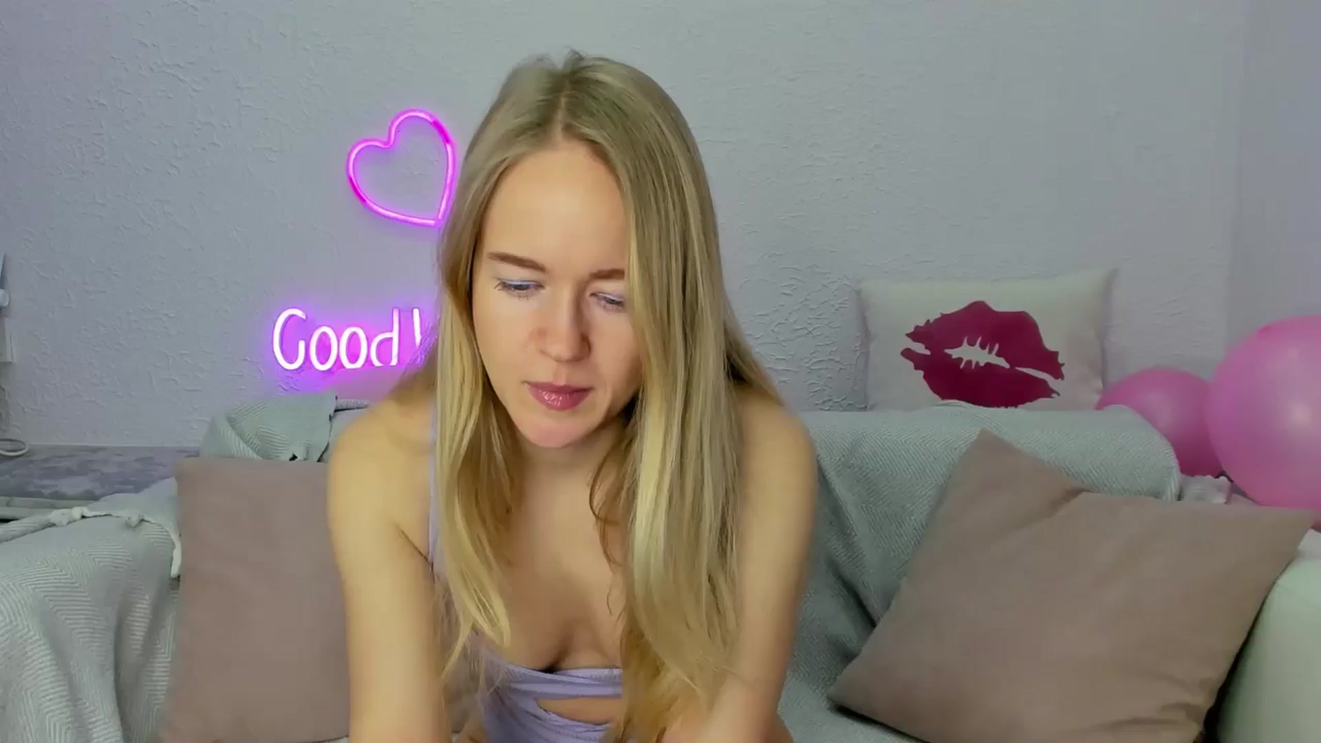 Gallery image thumbnail from Angel_Kristy's myfreecams stream on, 01/12/2025, 01:44 image 11 of 20