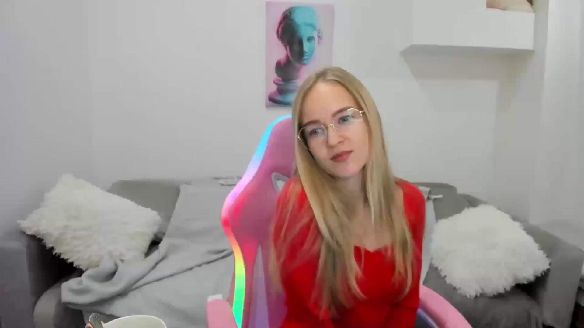 Gallery image thumbnail from Angel_Kristy's myfreecams stream on, 01/29/2025, 02:00 image 16 of 20